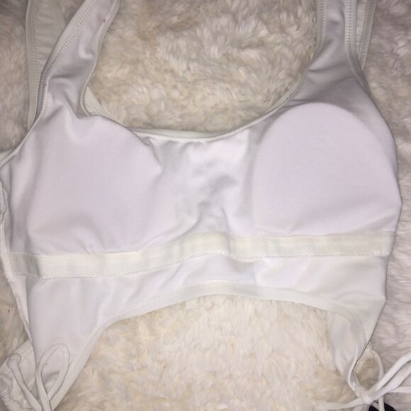 NWOT High Leg One Piece Swimsuit Sz 11/13 Black White Spring Break Swim - Picture 11 of 12